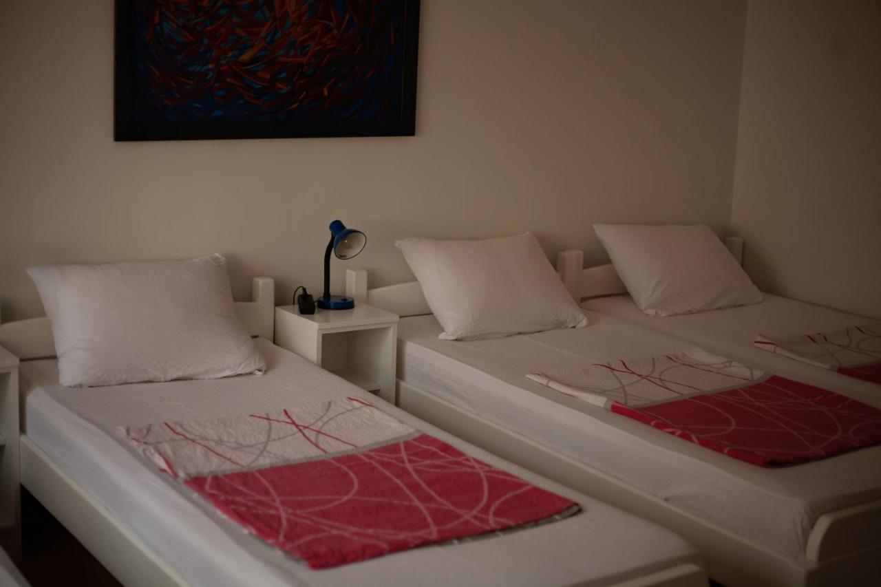 Apartments Azra Мостар Экстерьер фото